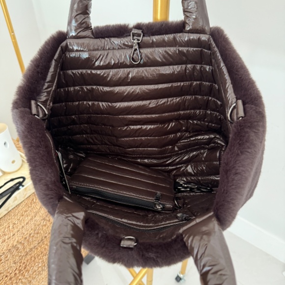 Think Rolyn Duplex Reversible Faux Fur Tote Travel Shoulder Work Gym Bag Brown - Picture 7 of 13